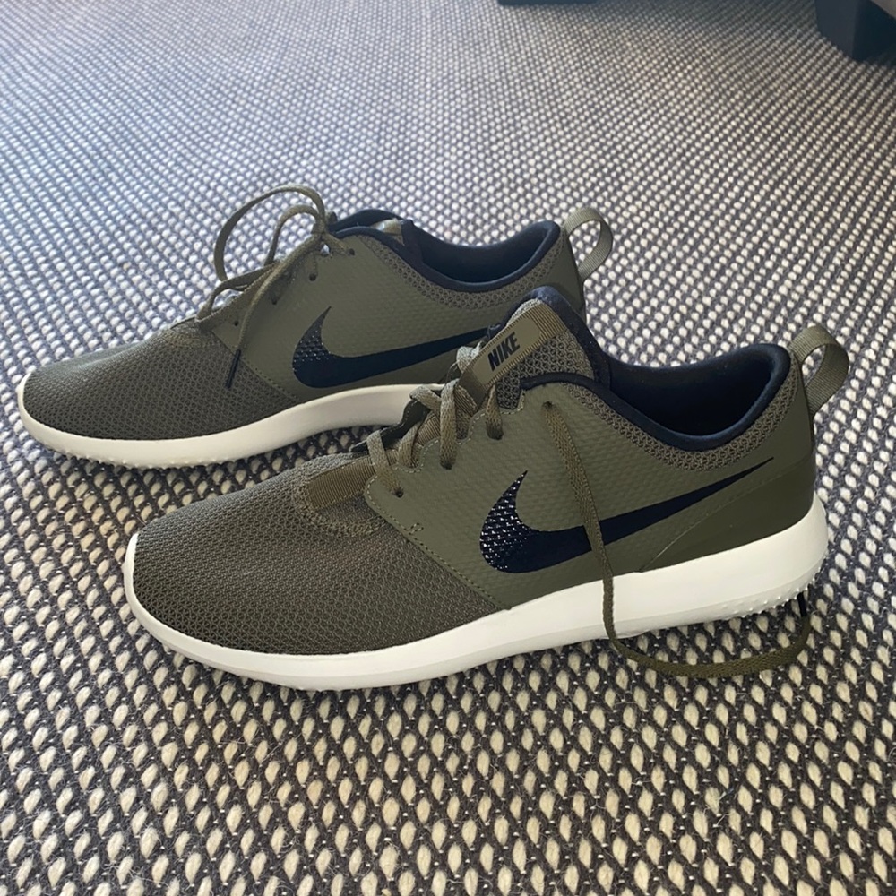 Olive green golf turf shoes